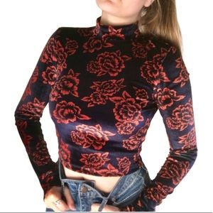*UNIQUE* Velvet Floral Long-sleeve Turtleneck Top